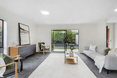 Villa with single garage